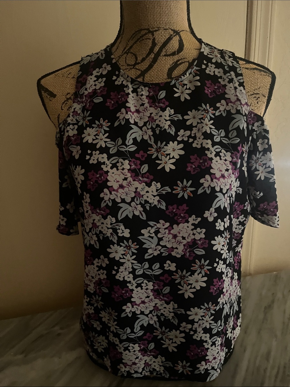 Women's Black Floral Cold-Shoulder Top - Purple & White Print